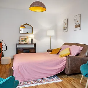  Appartement Loft British Au Pied Du Mont ! France